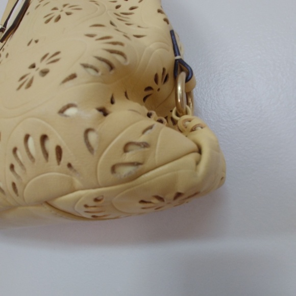 Coach Spring/Summer Bag - Picture 2 of 6